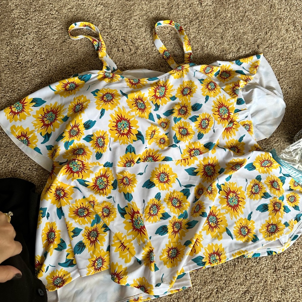 Sun flower tankini/swim dress top size 24w